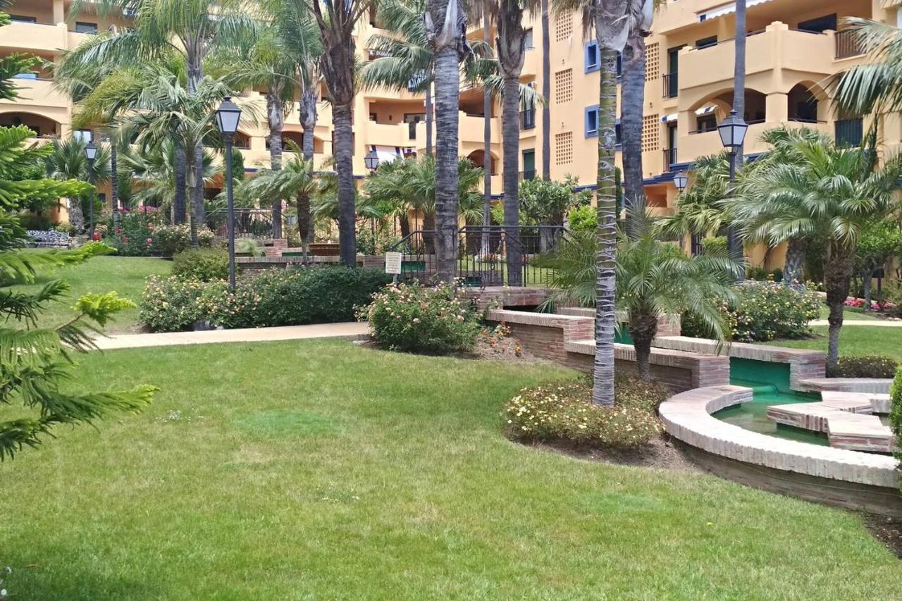 Apartamento Estudio Los Naranjos De Nueva Alcantara Marbella Bagian luar foto